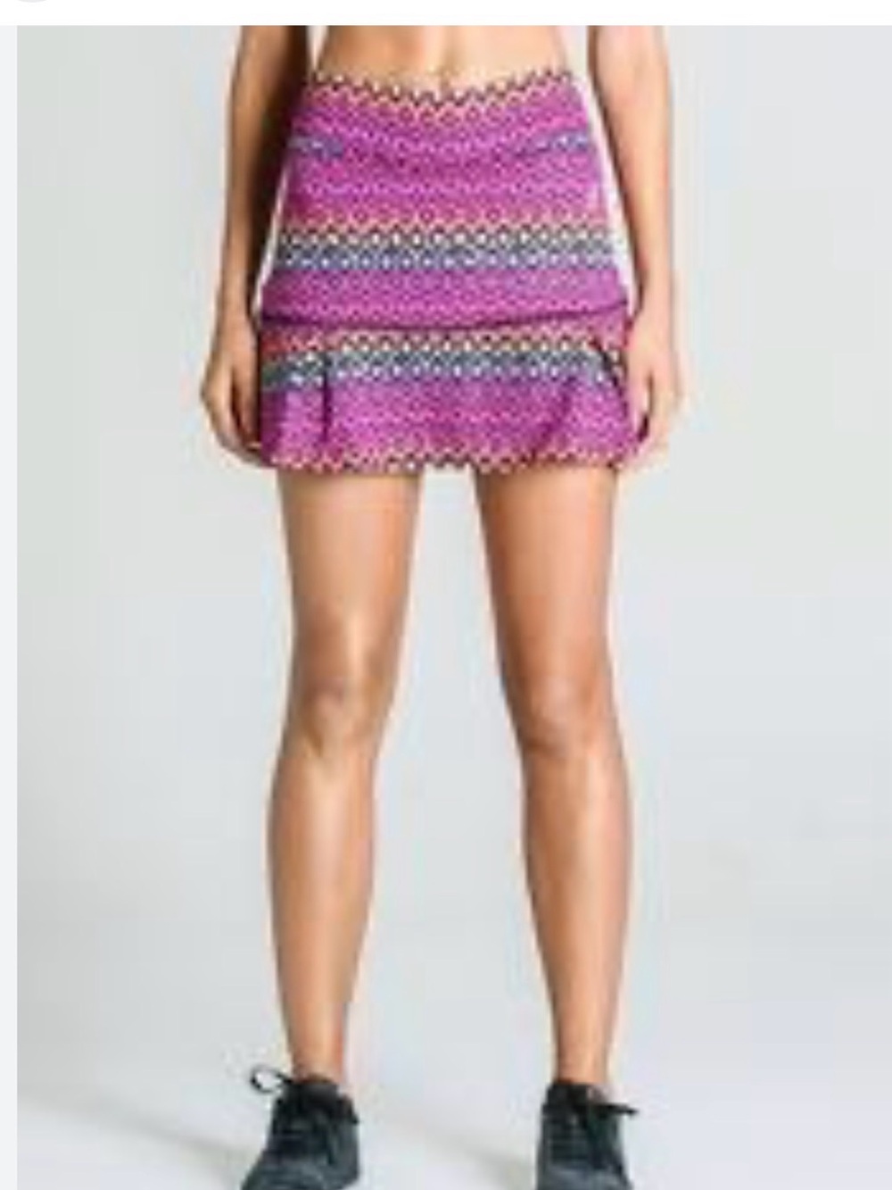 Dona Jo Skirt/Skort Size‎ 1 (Small)